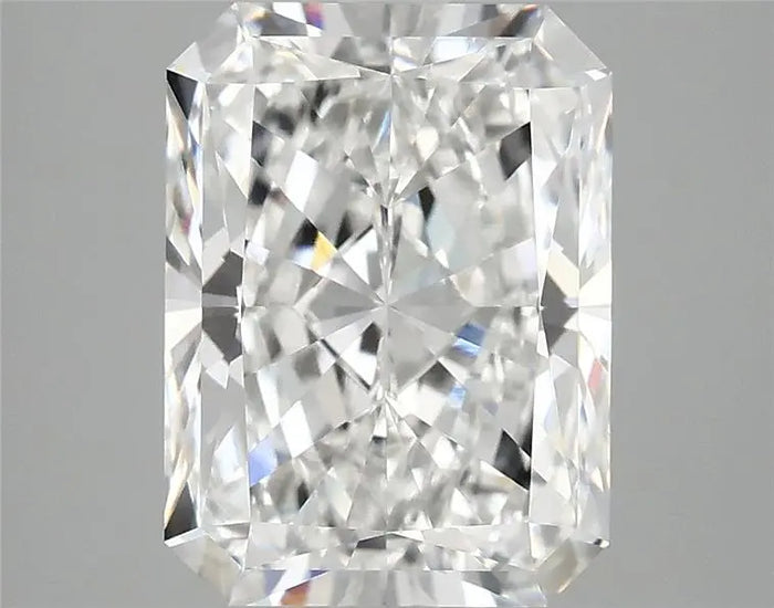 3.95 Carat · RADIANT · E · VVS2 · IGI · Excellent Cut