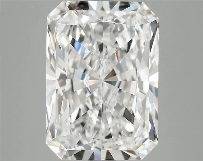 4.82 Carat · RADIANT · E · VVS2 · IGI · Excellent Cut