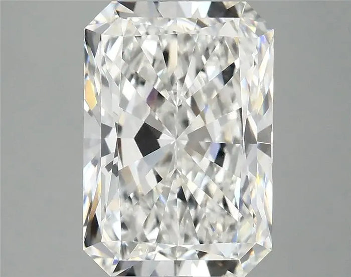 3.87 Carat · RADIANT · E · VVS2 · IGI · Excellent Cut