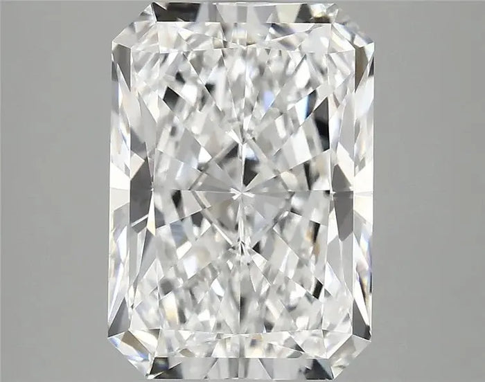 3.90 Carat · RADIANT · D · VVS2 · IGI · Excellent Cut