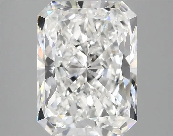 3.94 Carat · RADIANT · E · VVS2 · IGI · Excellent Cut