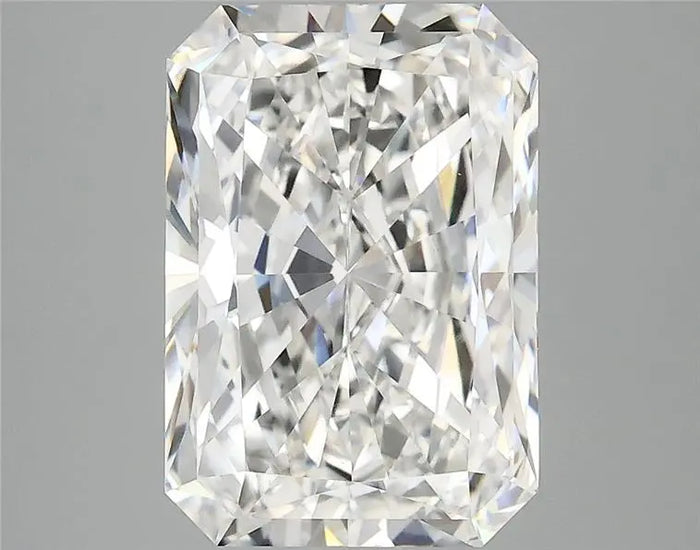 3.92 Carat · RADIANT · E · VVS2 · IGI · Excellent Cut