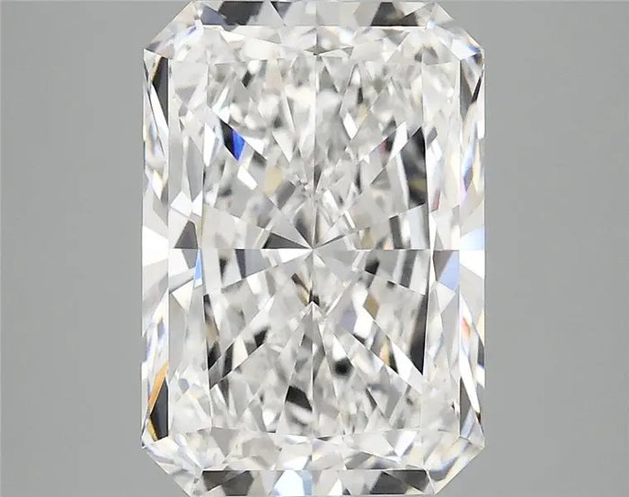3.96 Carat · RADIANT · E · VVS2 · IGI · Excellent Cut