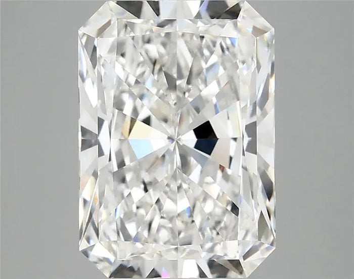 4.05 Carat · RADIANT · E · VVS2 · IGI · Excellent Cut