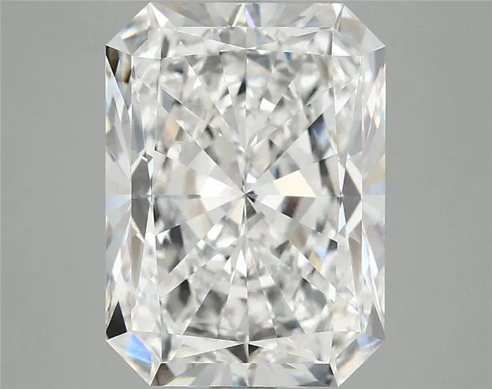 4.69 Carat · RADIANT · E · VVS2 · IGI · Excellent Cut