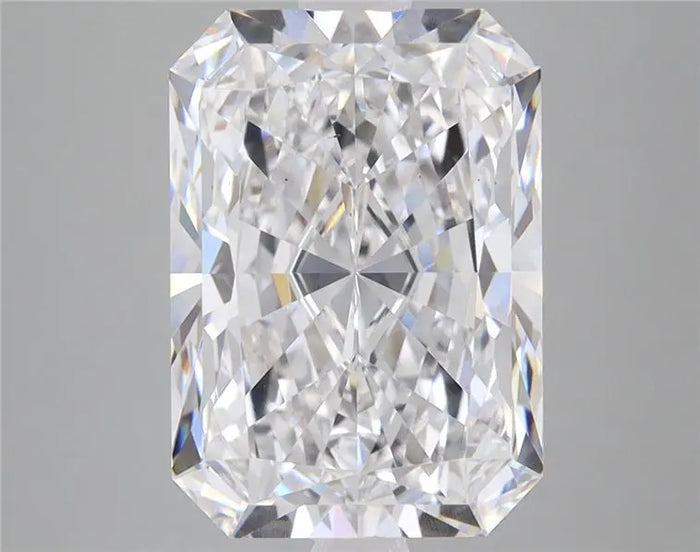5.61 Carat · RADIANT · E · VS2 · GIA · Excellent Cut