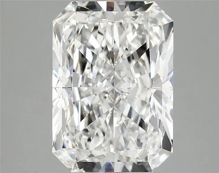 3.91 Carat · RADIANT · E · VVS2 · IGI · Excellent Cut