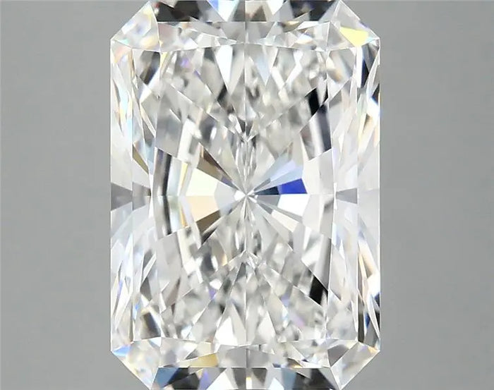 3.82 Carat · RADIANT · E · VVS2 · IGI · Excellent Cut