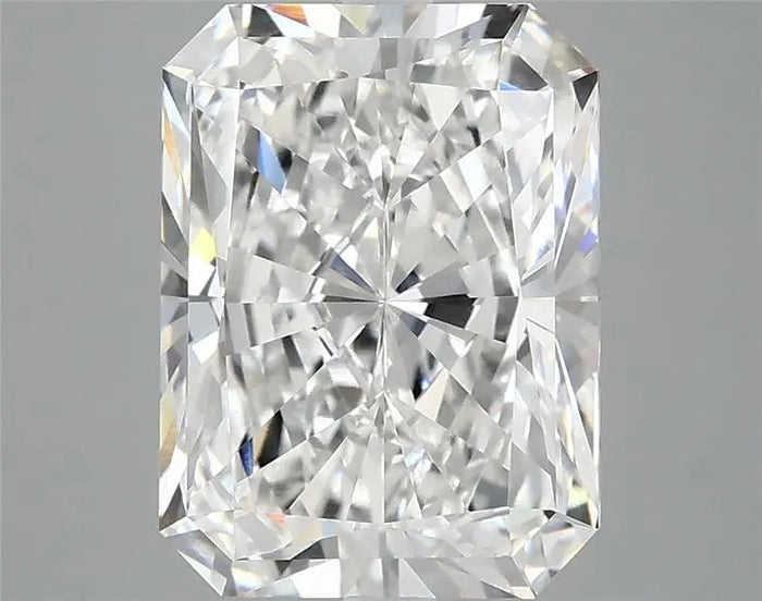 4.11 Carat · RADIANT · D · VVS2 · IGI · Excellent Cut