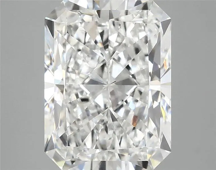 4.09 Carat · RADIANT · D · VVS2 · IGI · Excellent Cut