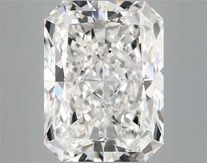 6.04 Carat · RADIANT · E · VVS2 · IGI · Excellent Cut