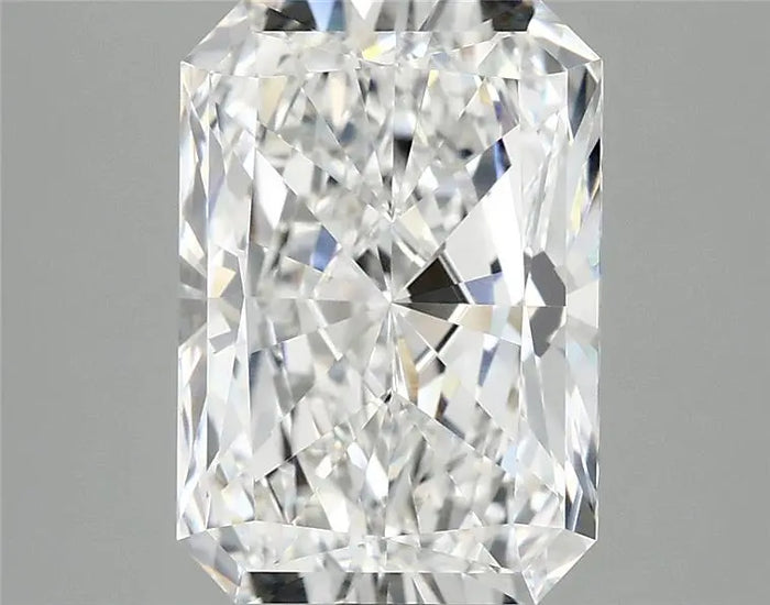 3.90 Carat · RADIANT · E · VVS2 · IGI · Excellent Cut