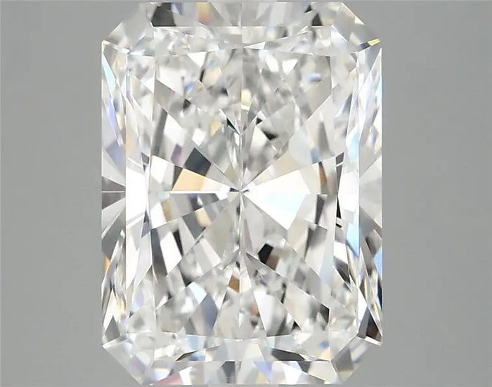 3.76 Carat · RADIANT · D · VVS2 · IGI · Excellent Cut