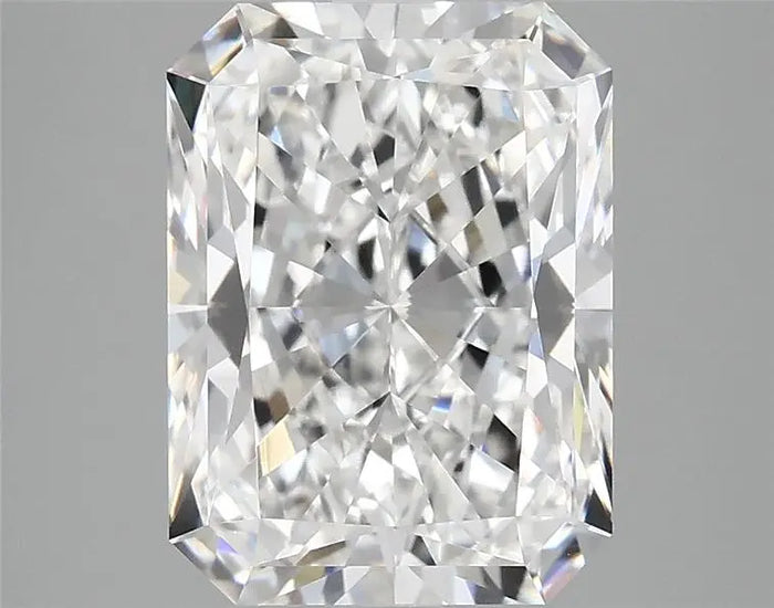 4.02 Carat · RADIANT · E · VVS2 · IGI · Excellent Cut