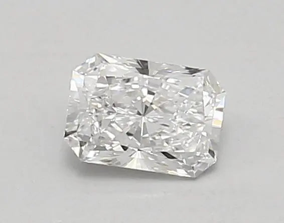 0.65 Carat · RADIANT · D · VS2 · IGI · Very Good Cut