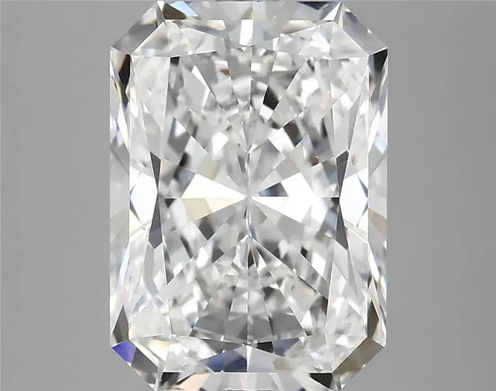 4.16 Carat · RADIANT · D · VVS2 · IGI · Excellent Cut