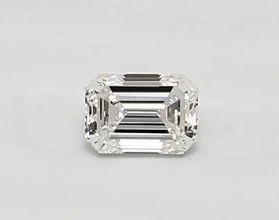 0.32 Carat · EMERALD · D · VVS2 · IGI · Excellent Cut