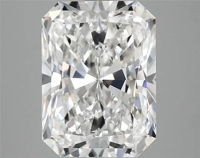 4.09 Carat · RADIANT · E · VVS2 · IGI · Excellent Cut