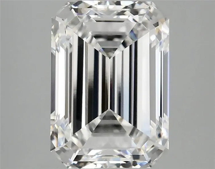 4.40 Carat · EMERALD · E · VVS2 · IGI · Excellent Cut