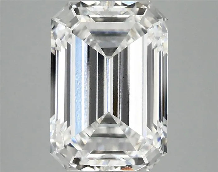 4.40 Carat · EMERALD · E · VVS2 · IGI · Excellent Cut
