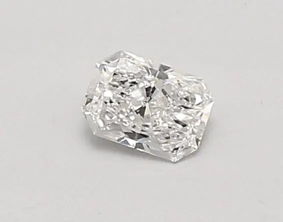 0.35 Carat · RADIANT · D · VVS2 · IGI · Very Good Cut