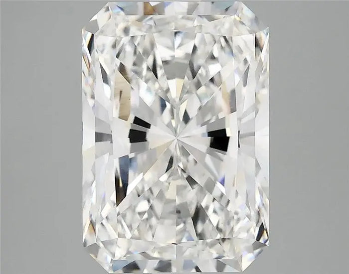 3.90 Carat · RADIANT · E · VVS2 · IGI · Excellent Cut