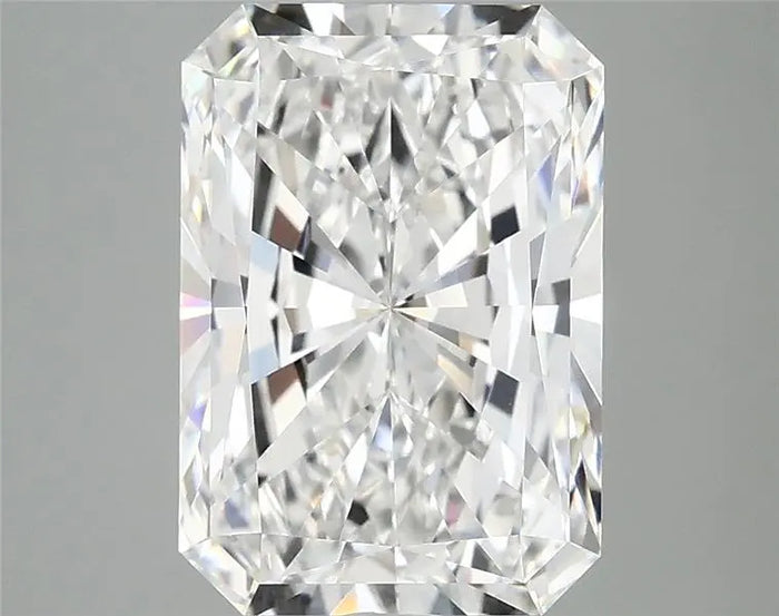 3.94 Carat · RADIANT · D · VVS2 · IGI · Excellent Cut