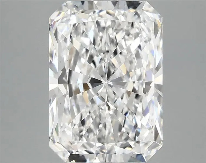 4.04 Carat · RADIANT · E · VVS2 · IGI · Excellent Cut