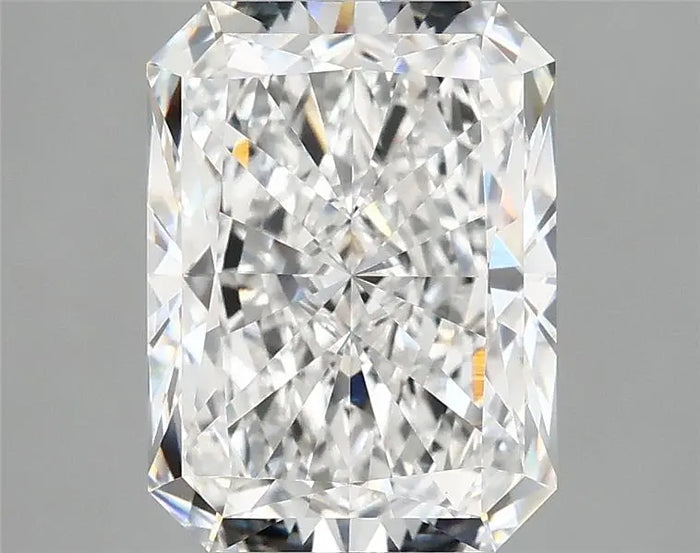 4.15 Carat · RADIANT · E · VVS2 · IGI · Excellent Cut