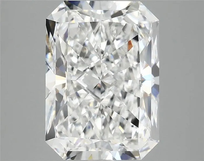 3.89 Carat · RADIANT · E · VVS2 · IGI · Excellent Cut
