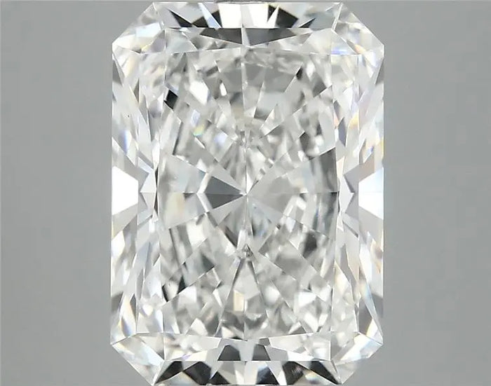 3.77 Carat · RADIANT · F · VVS2 · IGI · Excellent Cut