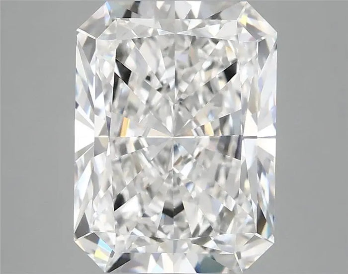 3.76 Carat · RADIANT · E · VVS2 · IGI · Excellent Cut