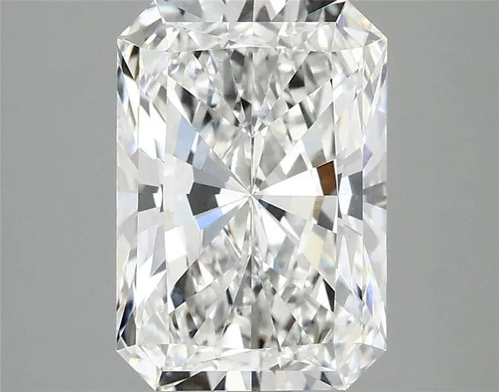 3.08 Carat · RADIANT · E · VVS2 · IGI · Excellent Cut