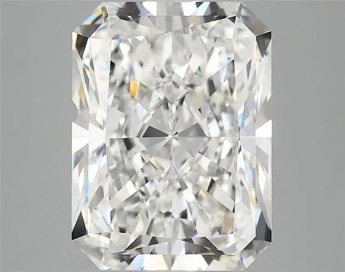 3.94 Carat · RADIANT · E · VVS2 · IGI · Excellent Cut