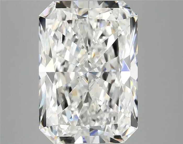 4.67 Carat · RADIANT · E · VVS2 · IGI · Excellent Cut