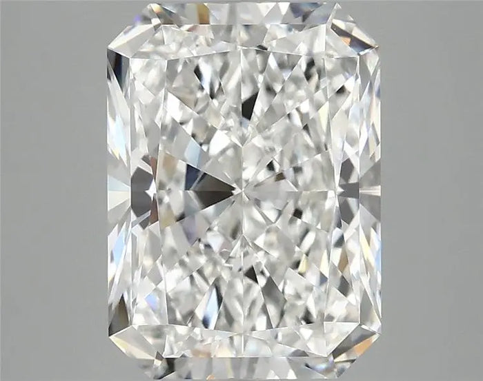 3.95 Carat · RADIANT · E · VVS2 · IGI · Excellent Cut