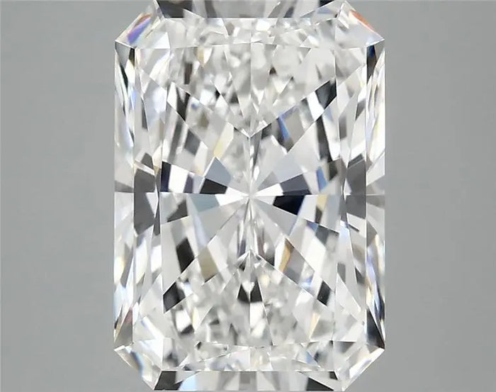 4.02 Carat · RADIANT · E · VVS2 · IGI · Excellent Cut