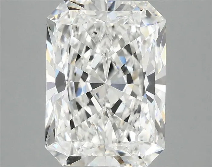 4.04 Carat · RADIANT · E · VVS2 · IGI · Excellent Cut