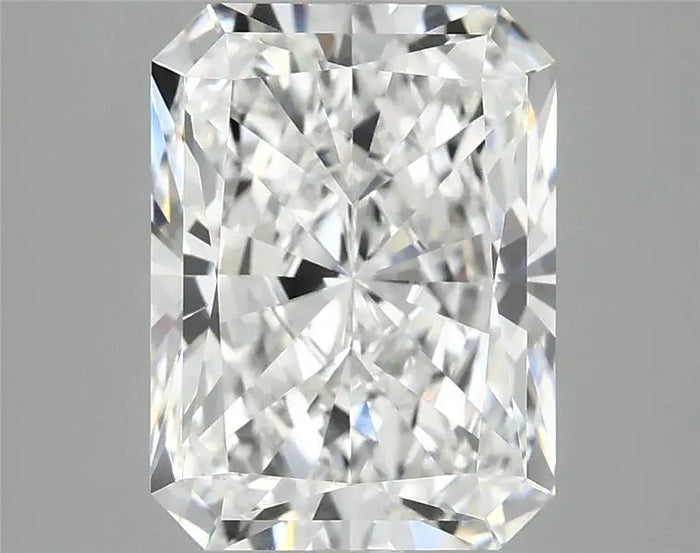 4.04 Carat · RADIANT · E · VVS2 · IGI · Excellent Cut