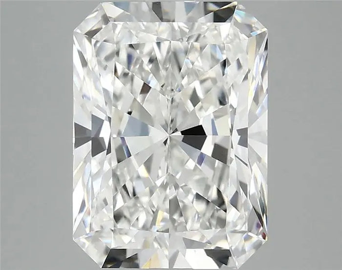 3.95 Carat · RADIANT · E · VVS2 · IGI · Excellent Cut