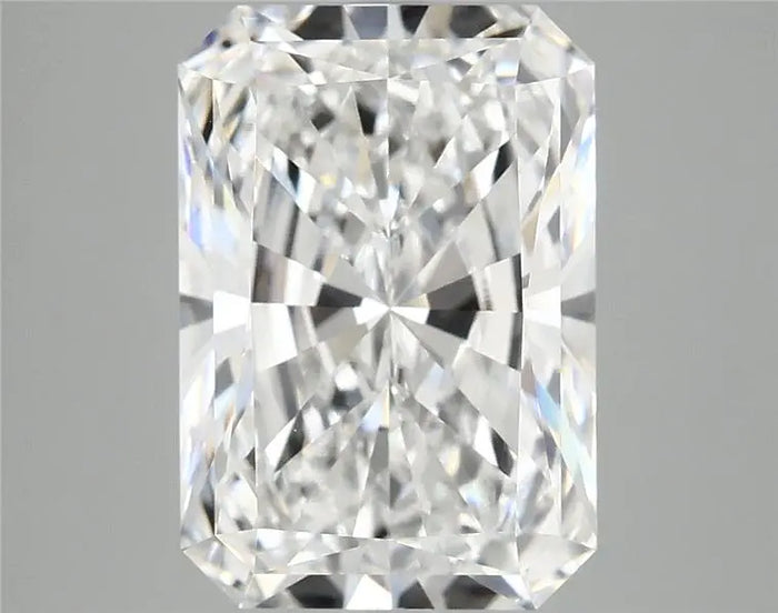 4.90 Carat · RADIANT · E · VVS2 · IGI · Excellent Cut