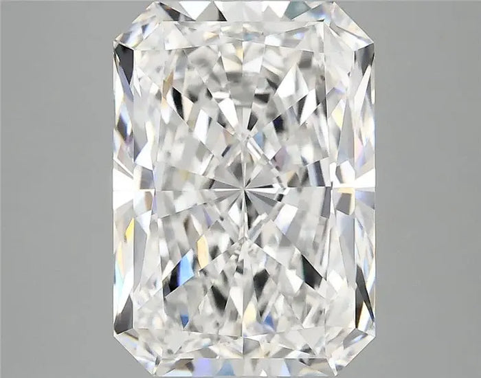 3.88 Carat · RADIANT · E · VVS2 · IGI · Excellent Cut