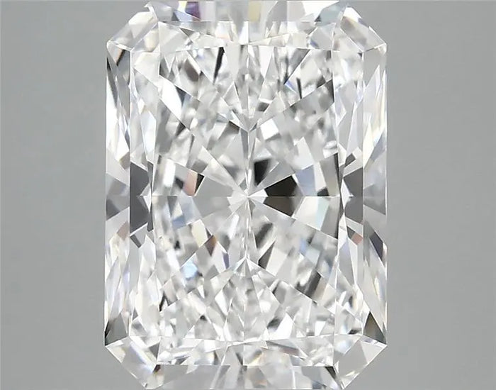 3.89 Carat · RADIANT · D · VVS2 · IGI · Excellent Cut