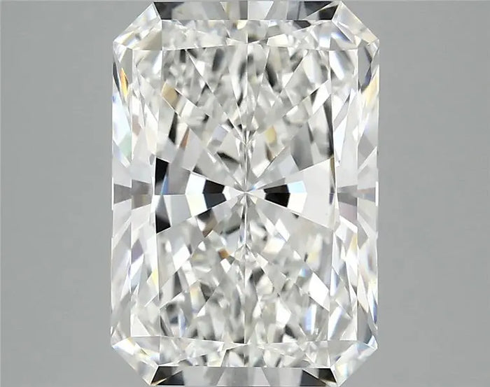3.89 Carat · RADIANT · E · VVS2 · IGI · Excellent Cut