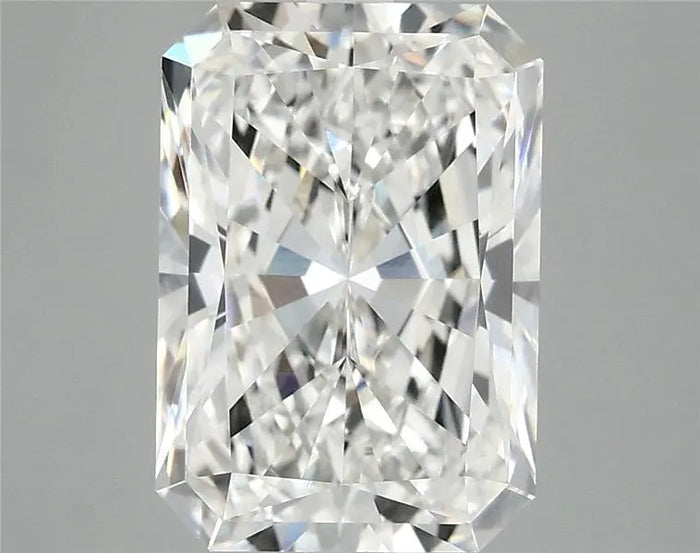 4.09 Carat · RADIANT · E · VVS2 · IGI · Excellent Cut