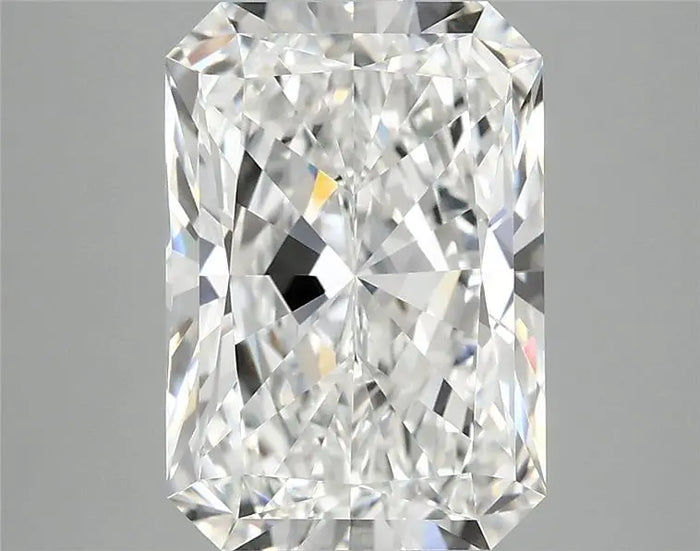4.09 Carat · RADIANT · E · VVS2 · IGI · Excellent Cut