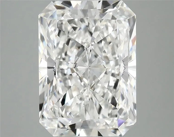 3.92 Carat · RADIANT · E · VVS2 · IGI · Excellent Cut