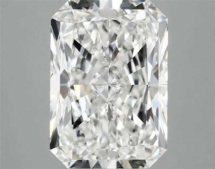 3.93 Carat · RADIANT · E · VVS2 · IGI · Excellent Cut