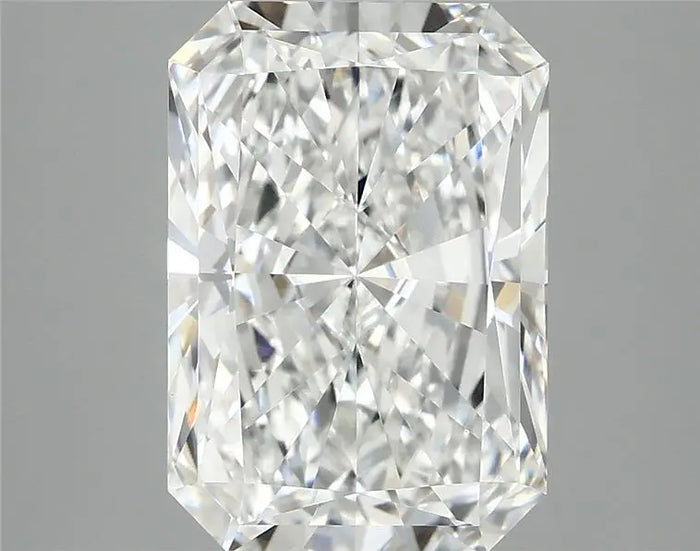 3.87 Carat · RADIANT · E · VVS2 · IGI · Excellent Cut