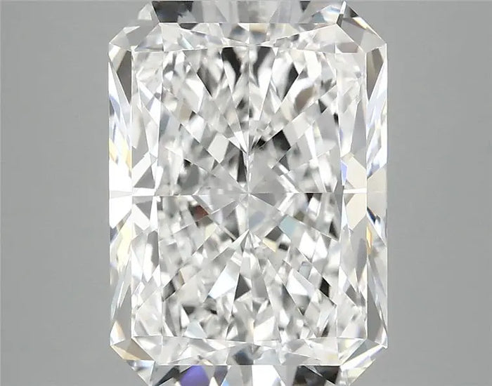 4.06 Carat · RADIANT · D · VVS2 · IGI · Excellent Cut